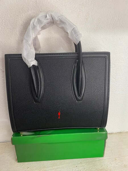 Sac à main cuir luxe