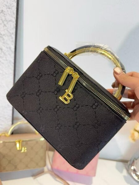 Élégante trousse maquillage