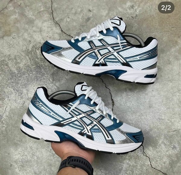 Chaussures de course Asics