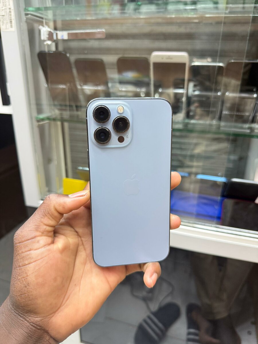 iPhone 13 Pro Max 128Go tout e