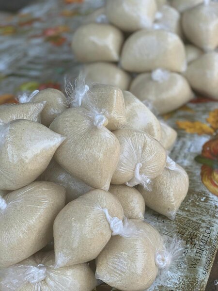 Attieke lagunaire 3 à 1000f