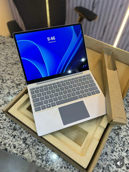 Laptop Microsoft Surface Go