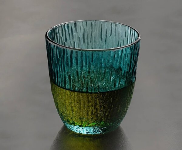 Набор стеклянных стаканов