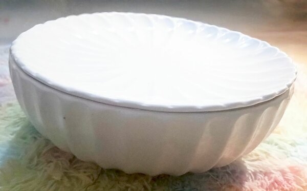 Grande assiette en céramiqueée