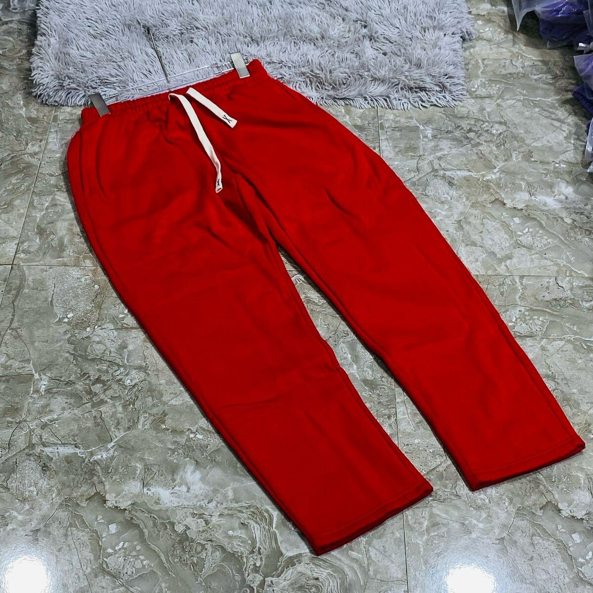 SWEATPANTS