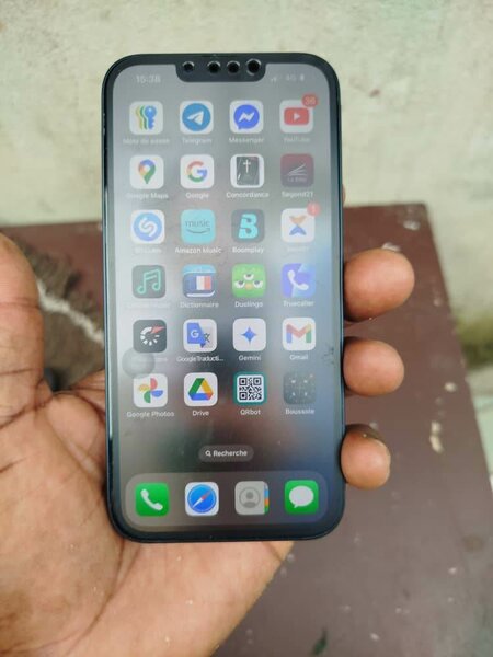 iPhone 13 simple