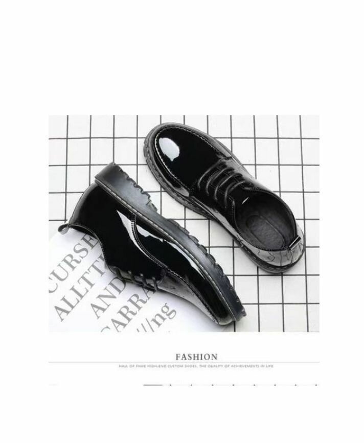 Chaussures Derby Vernies Noires