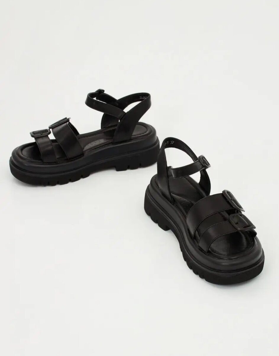 Босоножки черные, 35 р