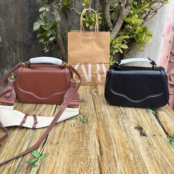 Collection de sacs et sandales