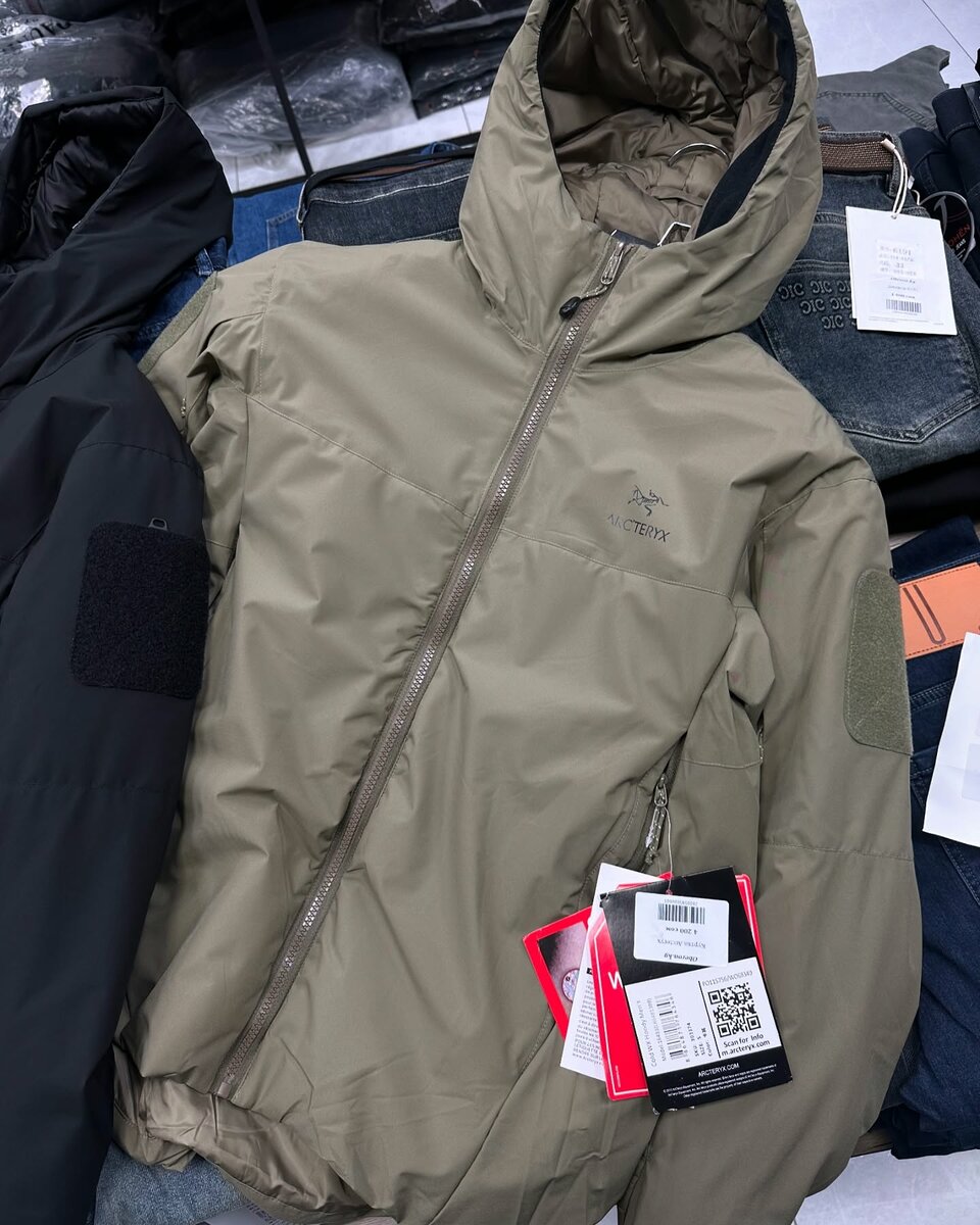 Легкие куртки Arcteryx