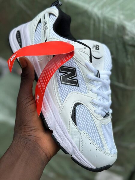 NEW BALANCE 530