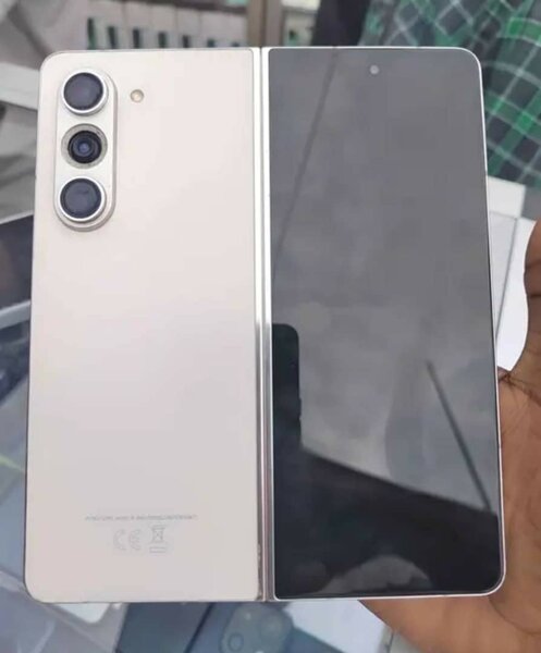 Smartphone pliable haut de gamme