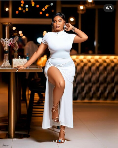 Robe Blanche Élégante