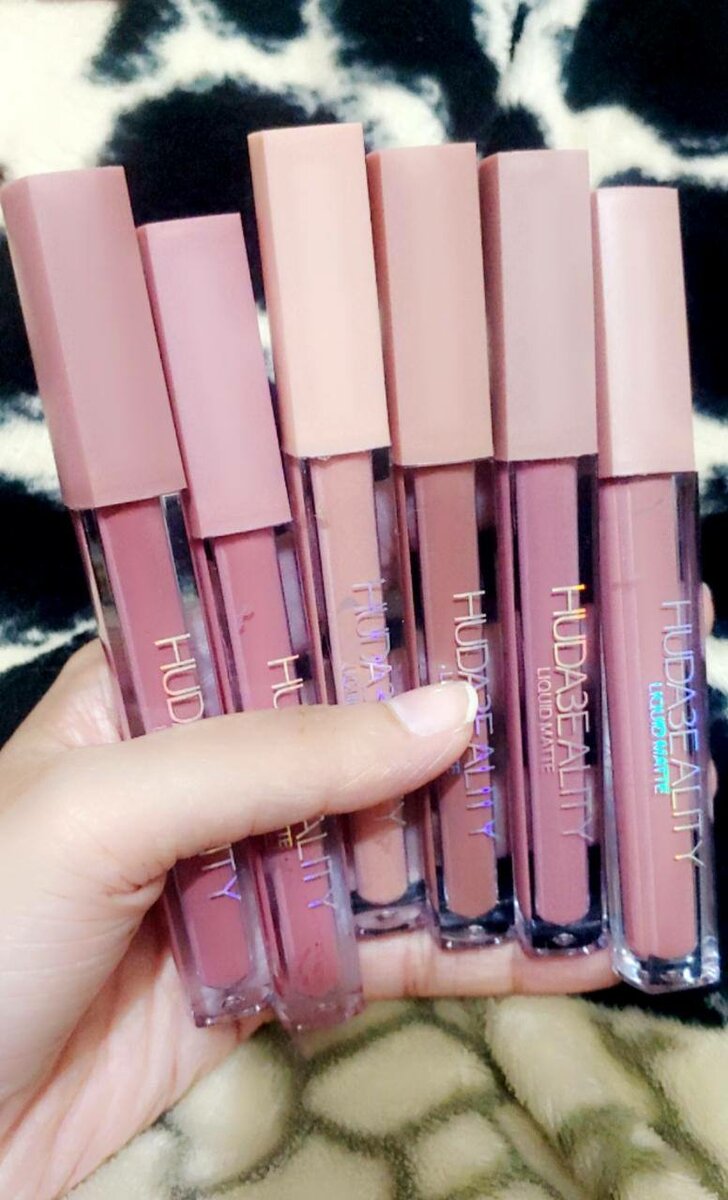 Huda beality matte lip gloss