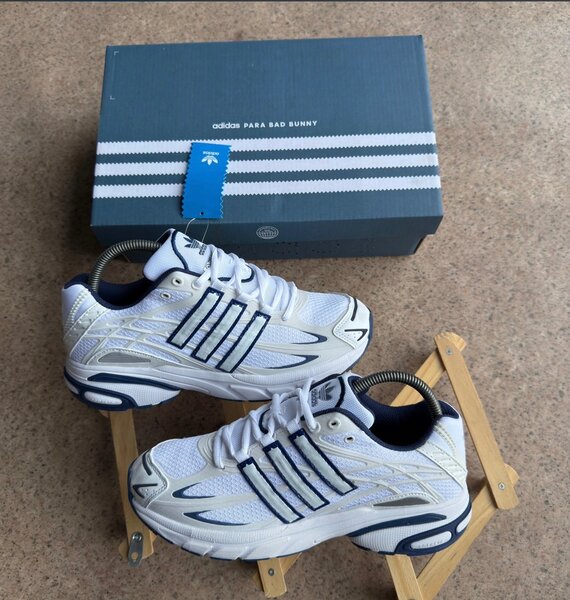 Adidas Bad Bunny & Samba