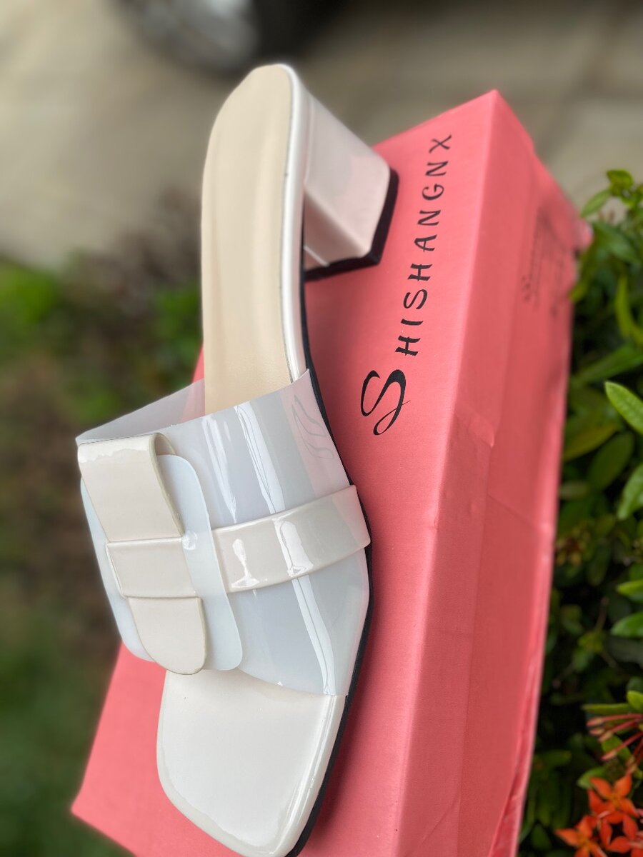 Sleek Easy wear  ladies sandals