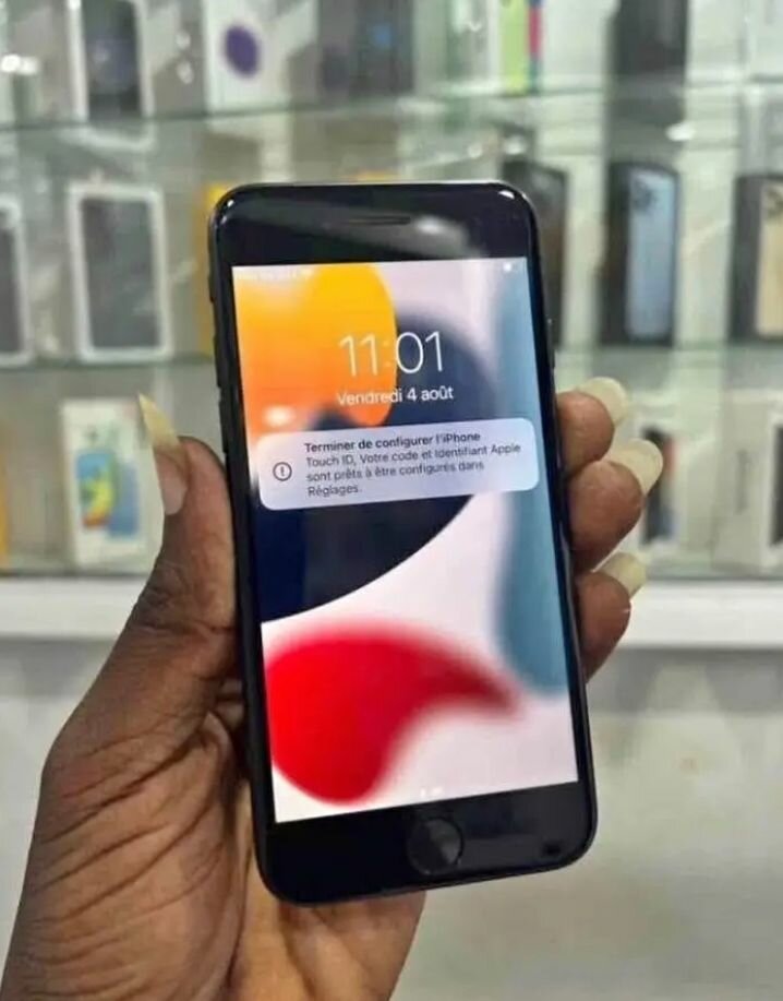 iPhone 7 32GB Noir Débloqué