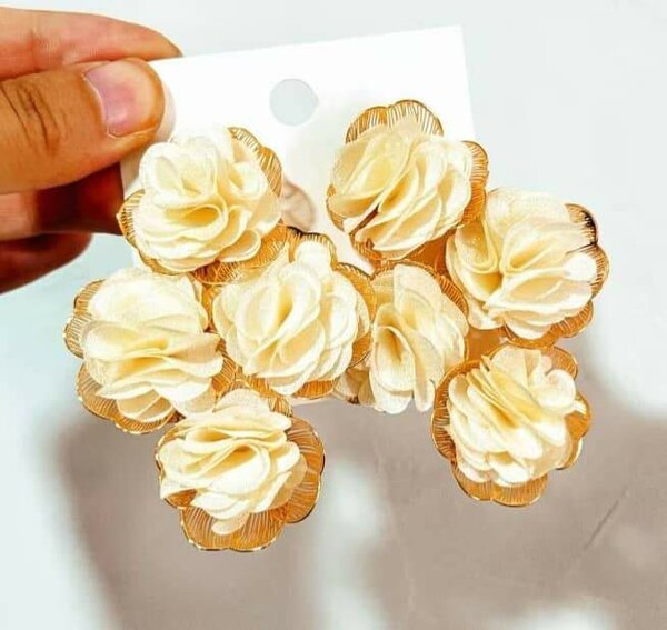 Elegant Flower Hair Clips