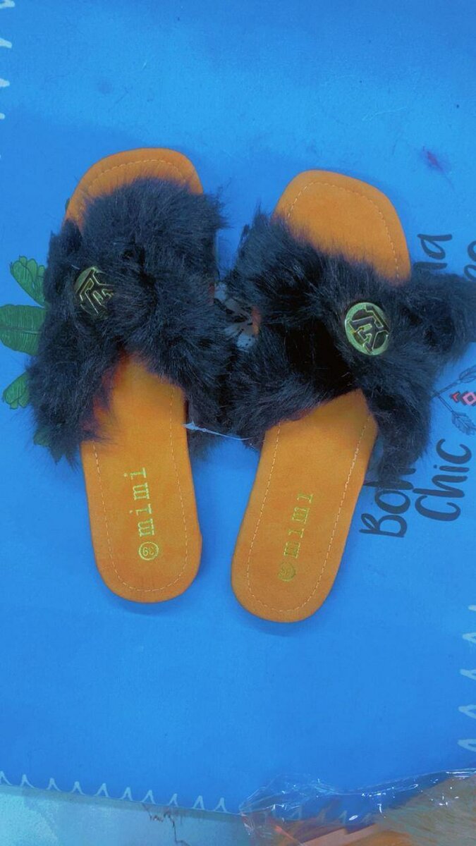 Chaussons à Fourrure Luxueuse