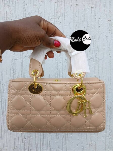 Sac à main élégant en cuir