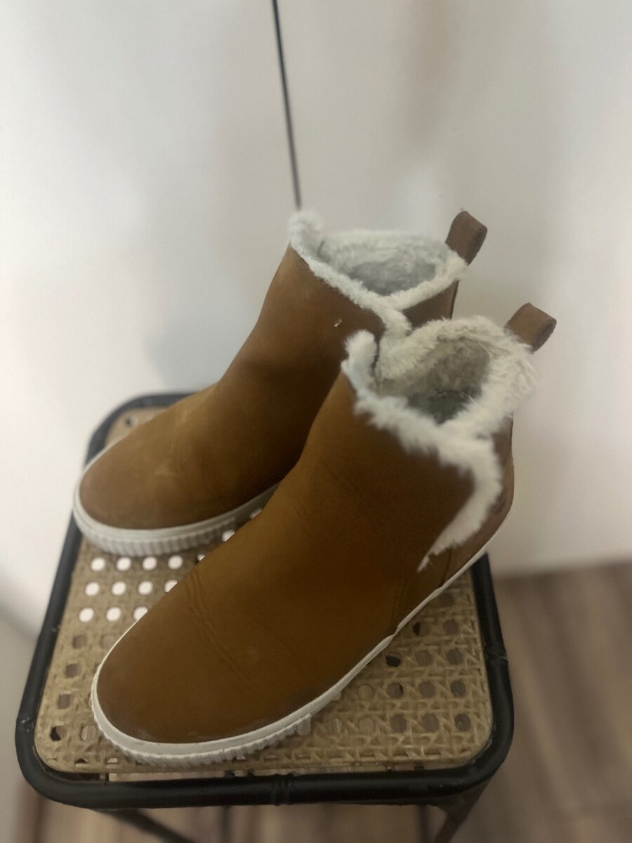 Оригинальные кеды Timberland размер 38,5 на узкую ногу.