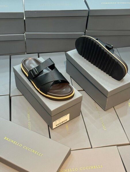 Sandales en cuir homme élégantes