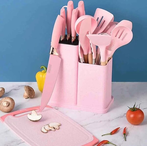 Ensemble d'ustensiles de cuisine rose