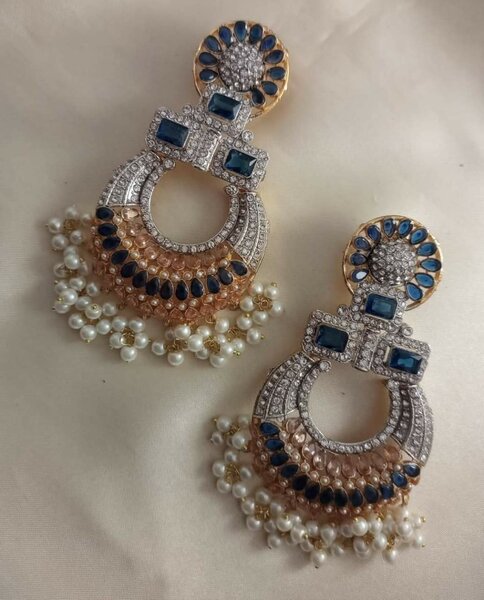 Ladies earrings