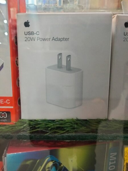 Adaptor
