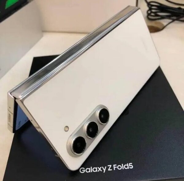 Galaxy Z Fold5 Blanc