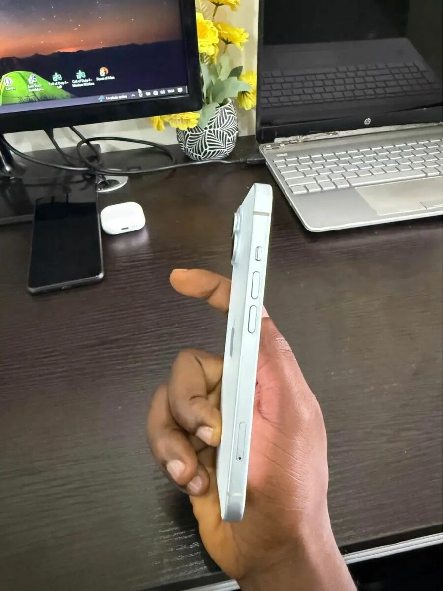 iPhone 15 Blanc 128GB