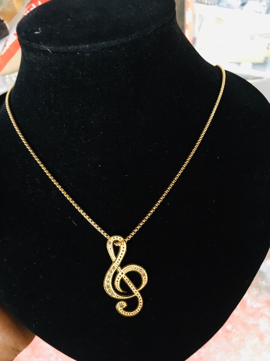 Music Pendant gold