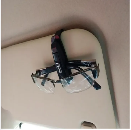 Portable Car Sun Visor Type R Universal Sun Glasses Holder