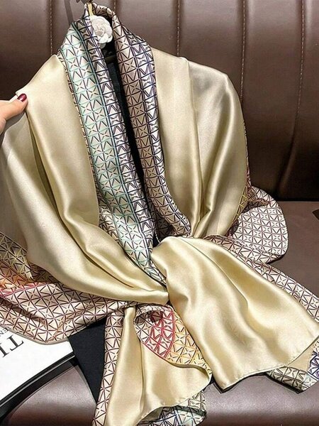 Écharpe en soie élégante