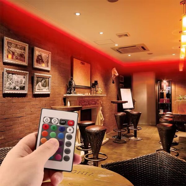 Ensemble de bandes lumineuses LED