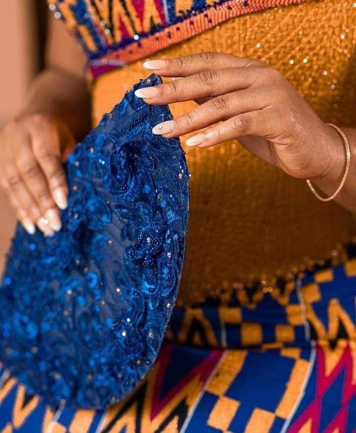 Beautiful engagement fan for brides bridal fan