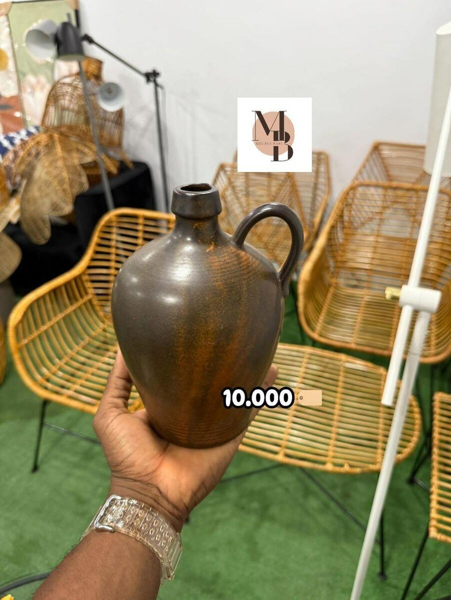 Vases décoratifs modernes