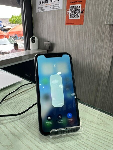iPhone XR Noir 64GB