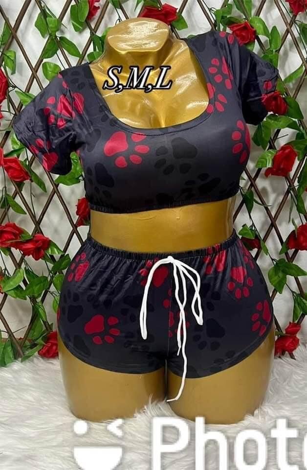 Top + shorts noir