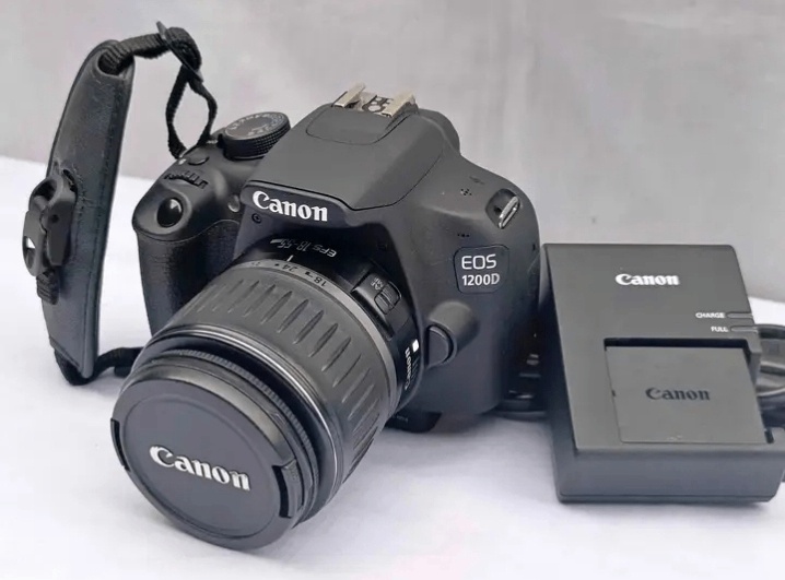 Canon EOS 1200D Reflex