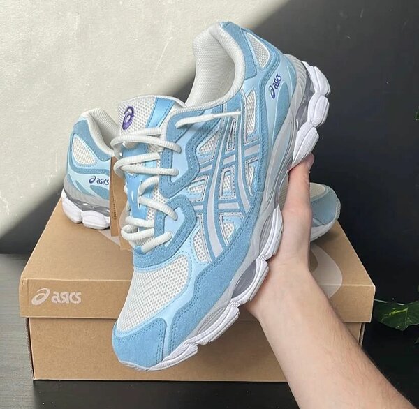 Baskets Asics