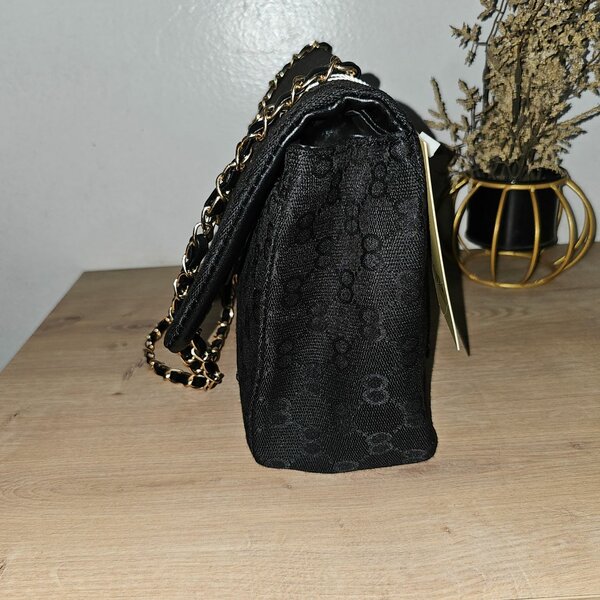 Sac à bandoulière noir chic