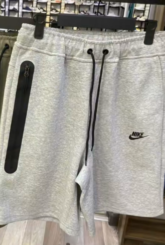 Те самые нашумевшие шорты Tech Fleese🔥