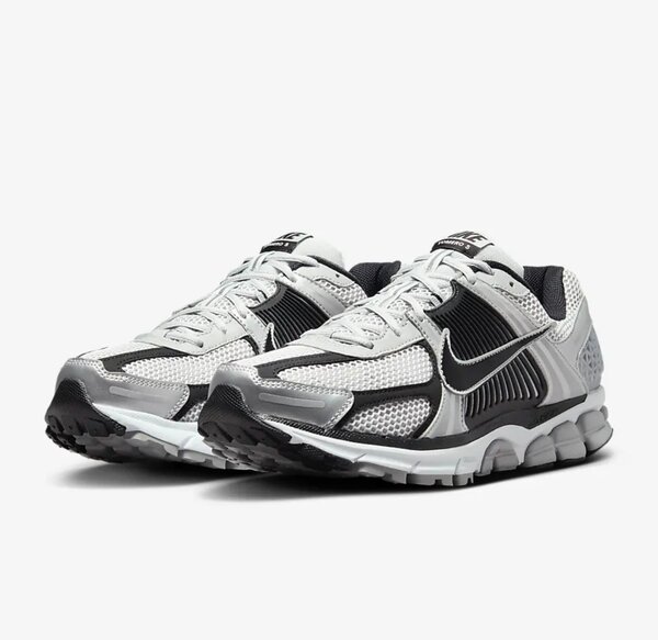 Nike zoom vomero 5