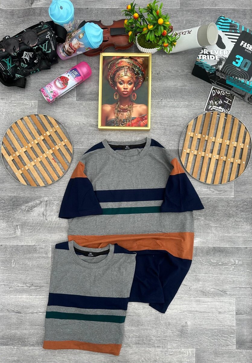 T-shirt assortie rayée