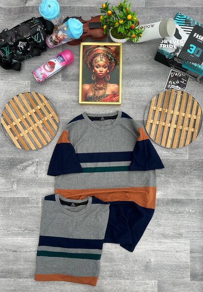 T-shirt assortie rayée