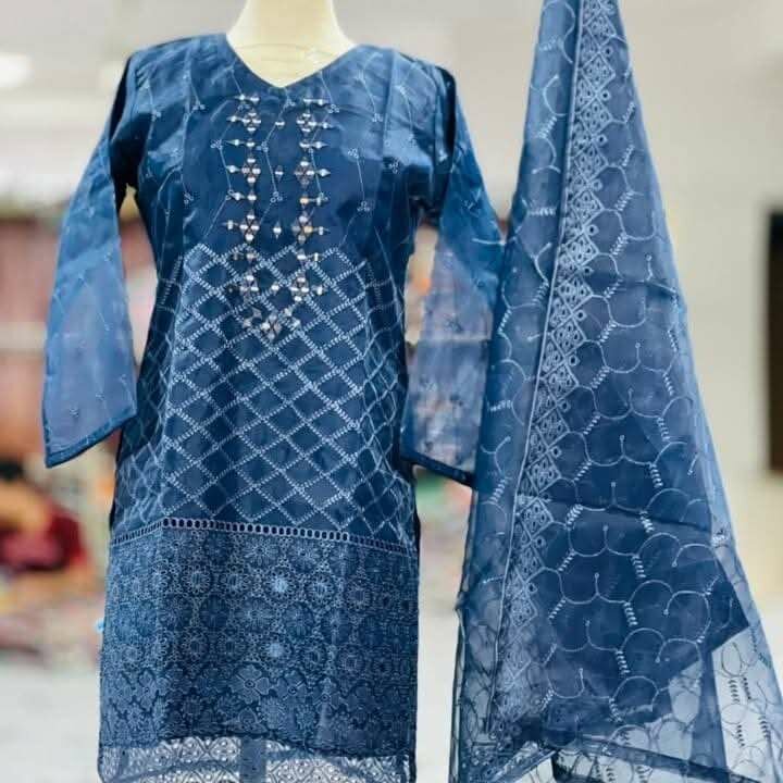 Ladies suit