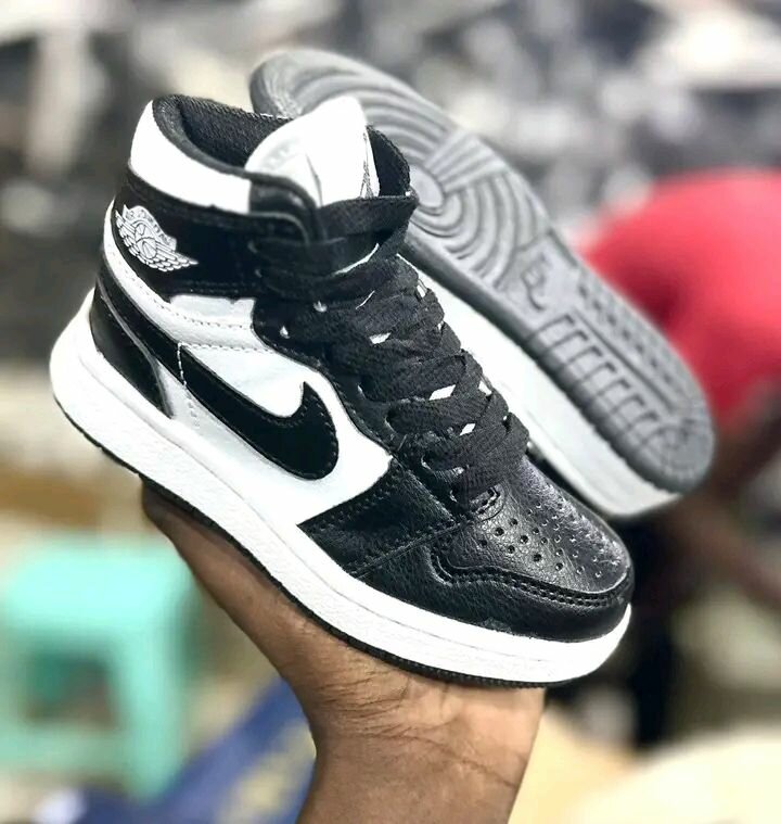 Baskets montantes enfant stylées