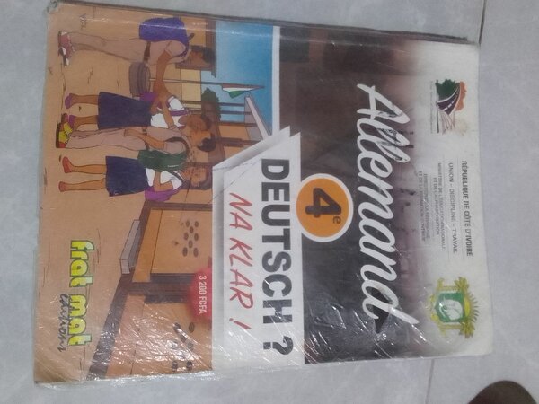 Livre d'Histoire et Géographie 4e