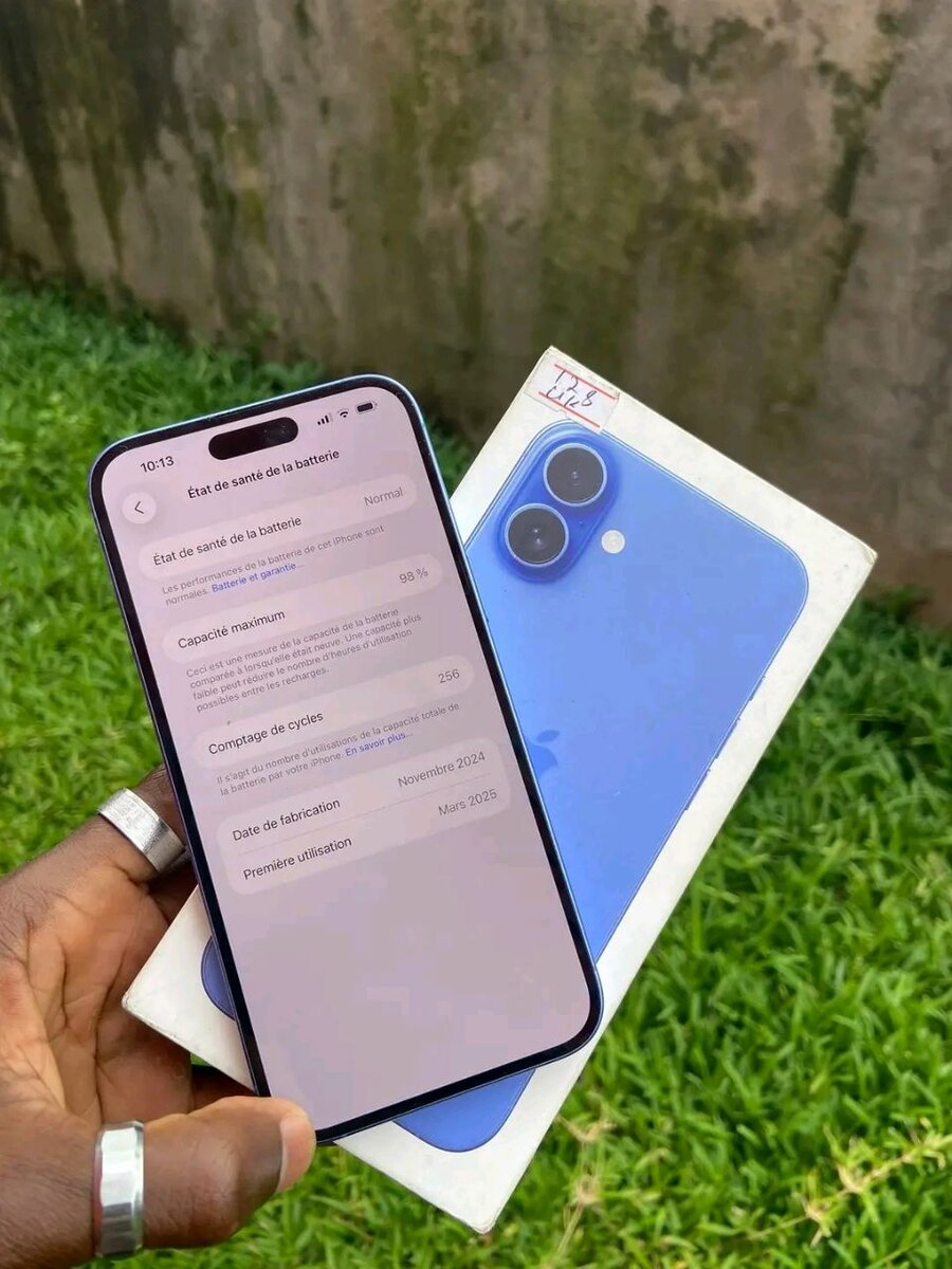 Iphone 16 simple  bleu 128Go